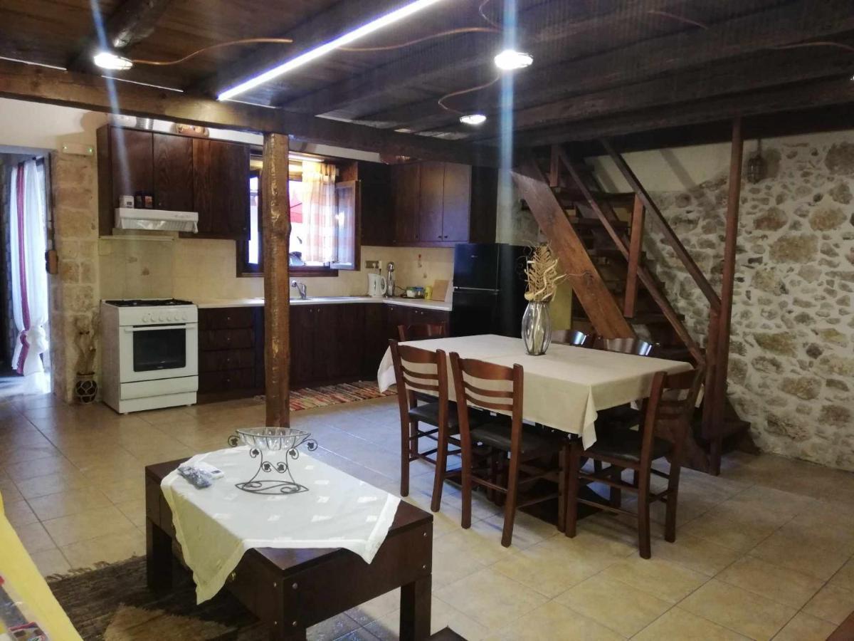 Kyriaki's Traditional House Ferienhaus Epano Vathia